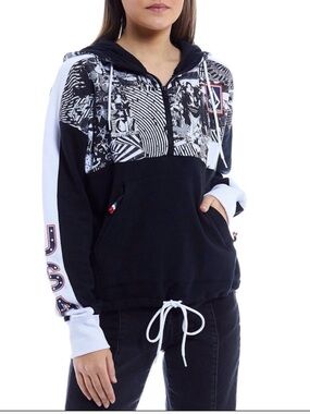 Volcom US Snowboard 2022 Olympic Edition Graphic Black & White Half-Zip Hoodie